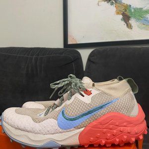Nike Wildhorse 7 Running Trail Shoes  Womens Size 8